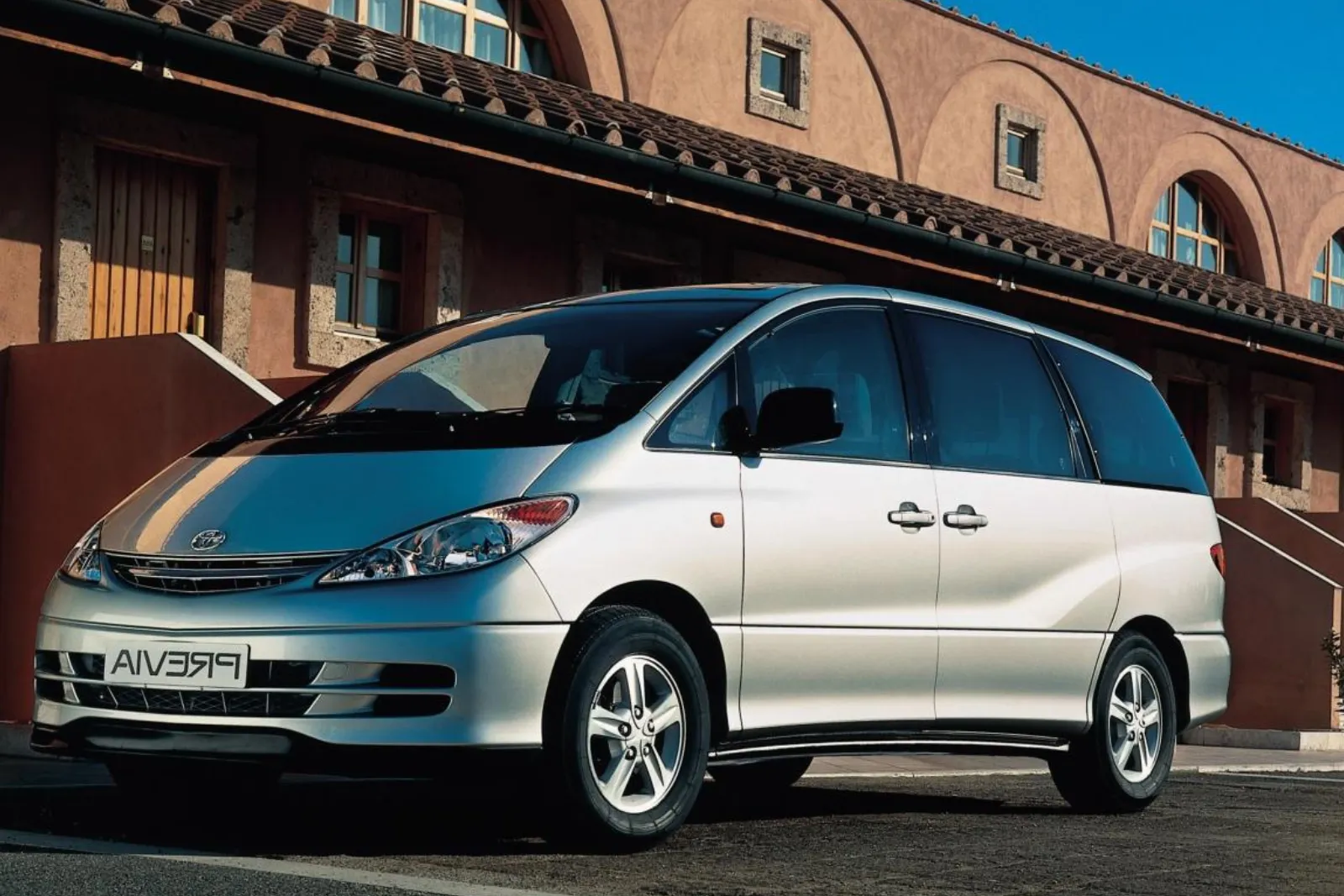 Rent-Toyota-previa-car-with-driver