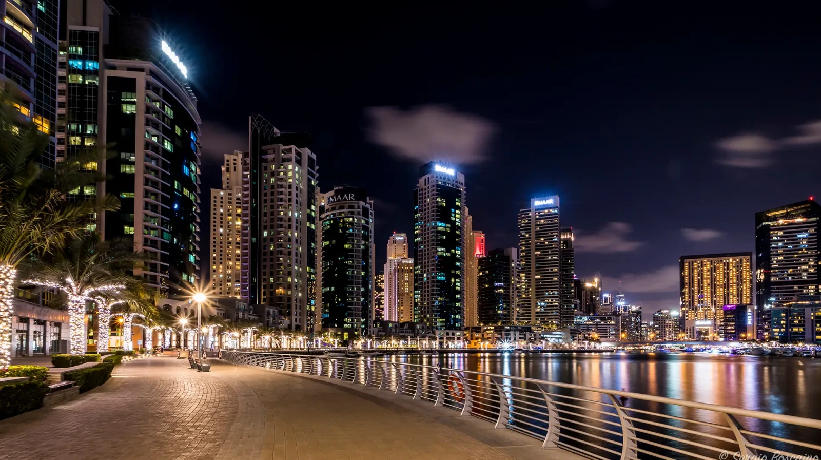 Dubai Marina Walk